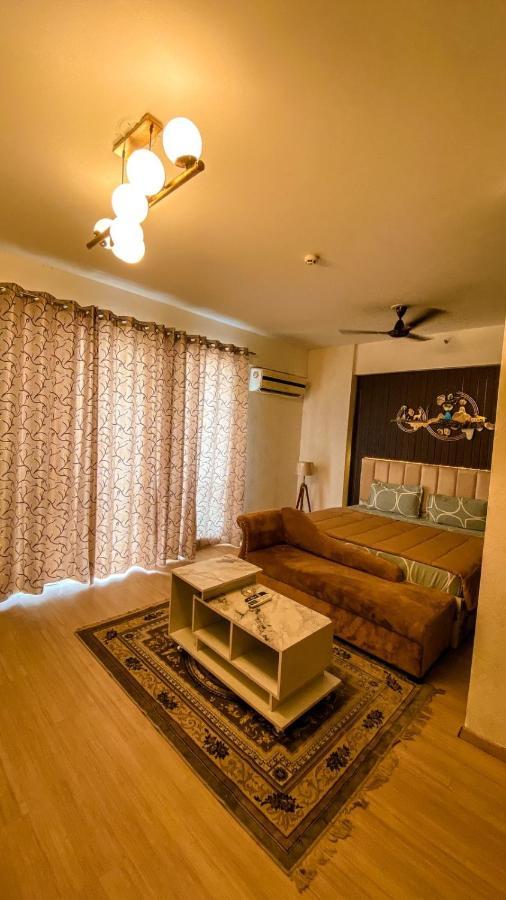Апарт отель Caramel Dlf My Pad Лакхнау Экстерьер фото